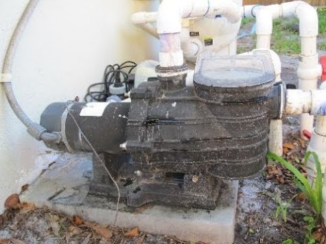 Swimming pool pump and filter system Miramar